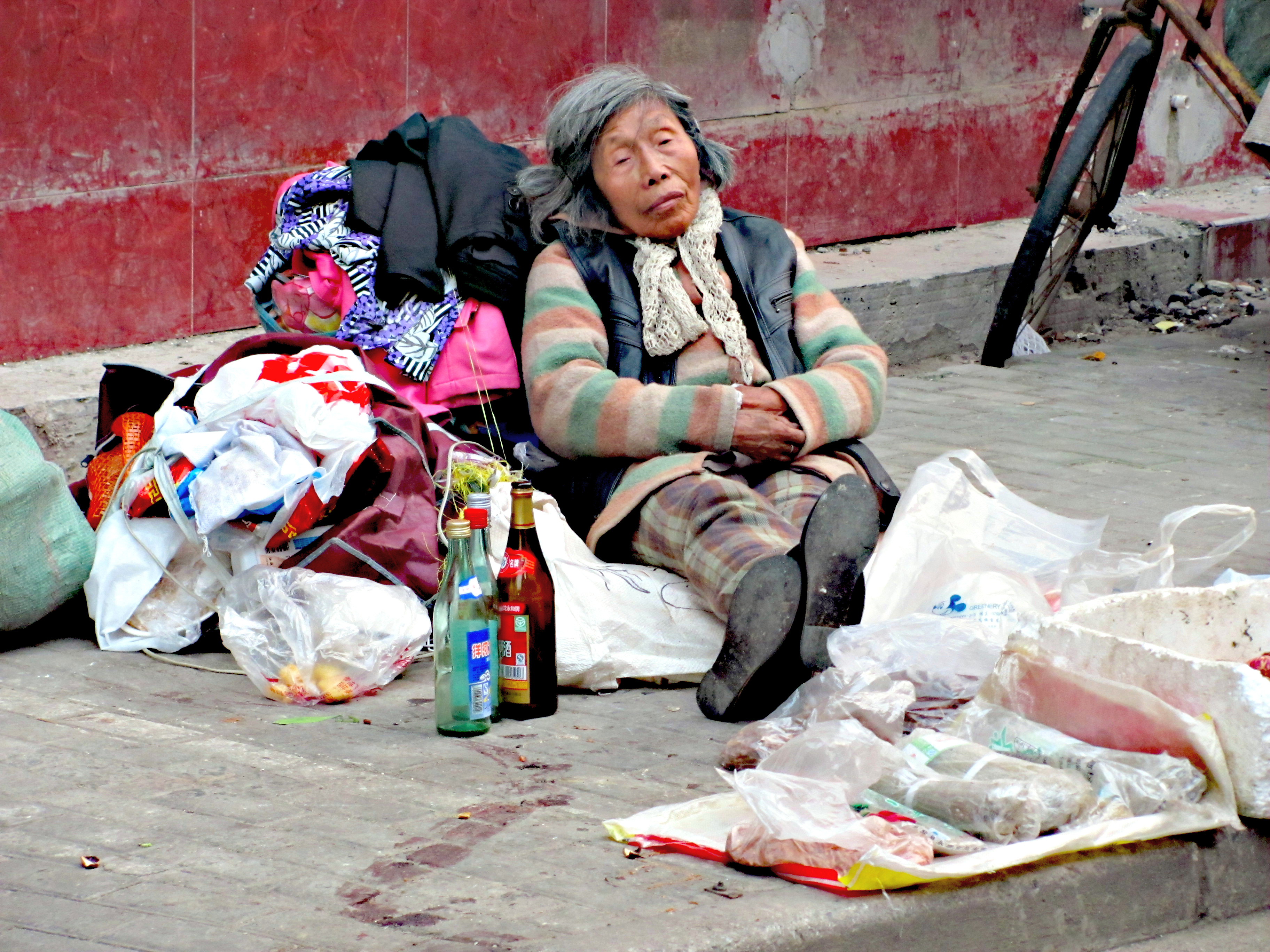 OLD_LADY.JPEG